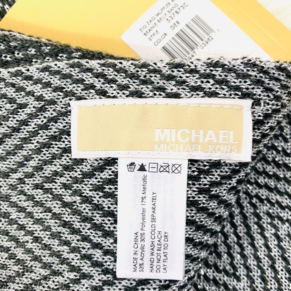 Michael Kors Scarf & Hat Set - Grey - Picture 6 of 8